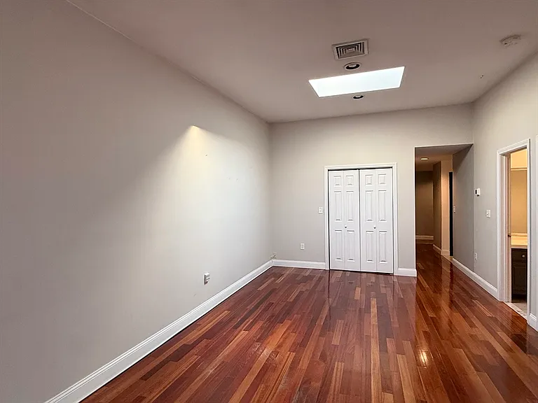 10 Weston Ave #420 — Photo 4
