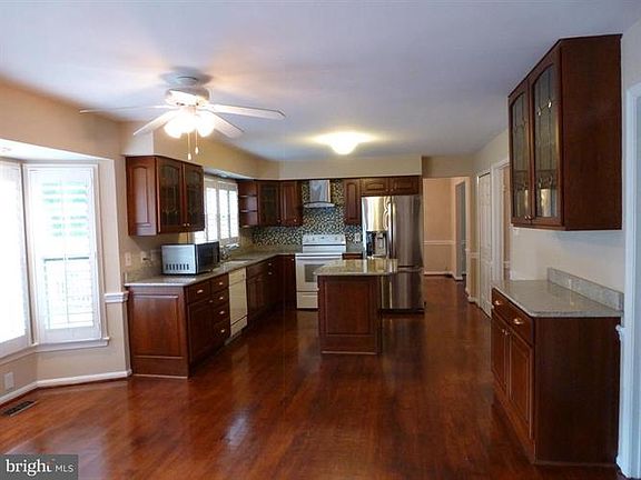 5th image of 13211 Lazy Glen Ln