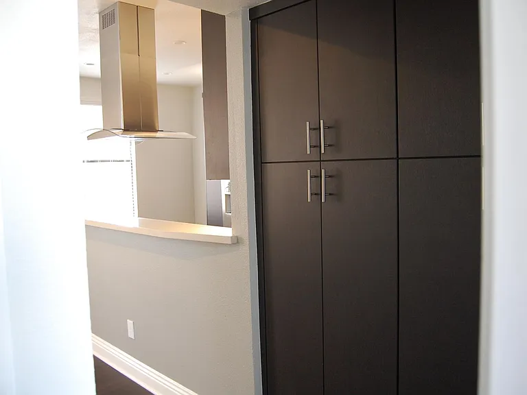 Uptown Villa — Photo 21