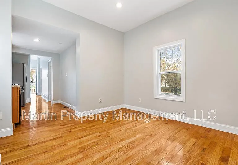 79 Derby St — Photo 6