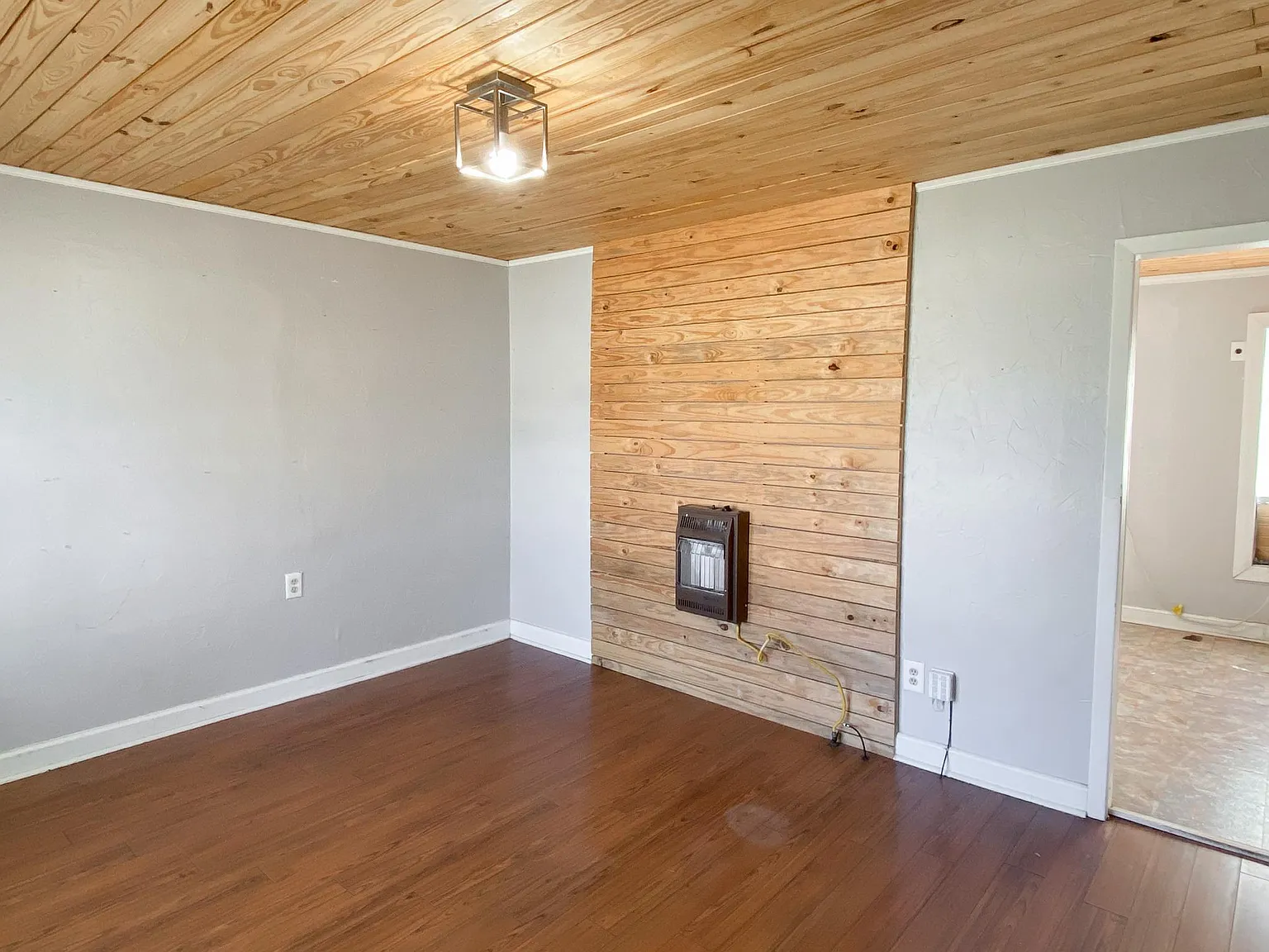 1 bed, 740 sqft, $675 — Photo 2