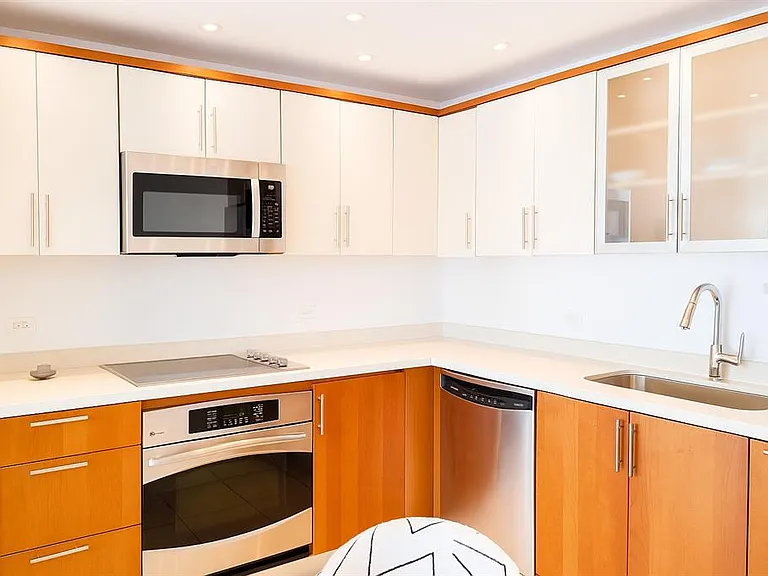 103 Avenida De Diego — Photo 6