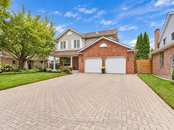 5 Thorn Pl, Saint Catharines, ON L2S 3S1