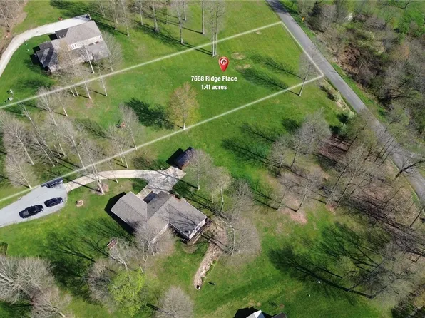 7668 Ridge Pl N, Lisbon, OH 44432