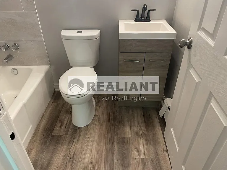 2521 Warren St #7 — Photo 9