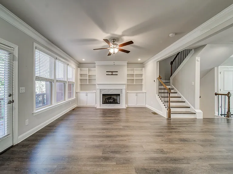 1363 Harris Way NE — Photo 30