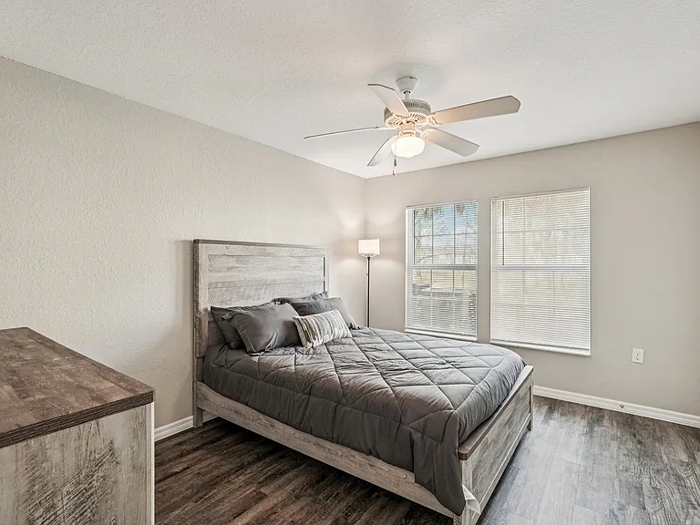 Oakwood Sarasota — Photo 21