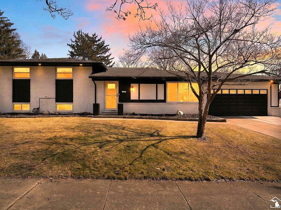 1st image of 7060 Brookside Dr