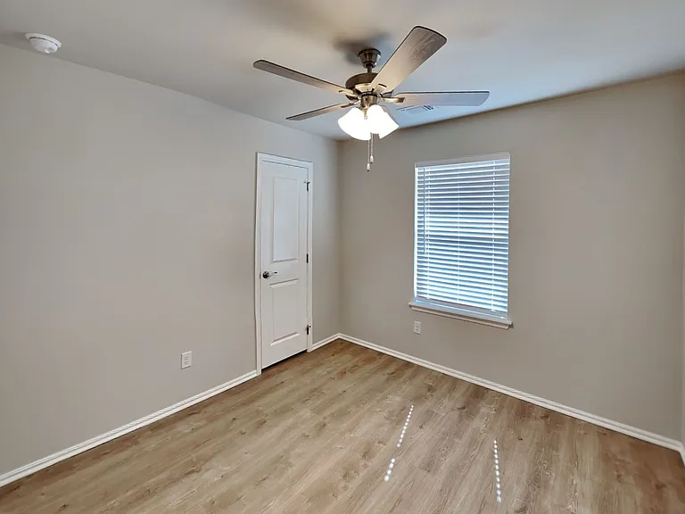 12720 Elba Dr — Photo 12