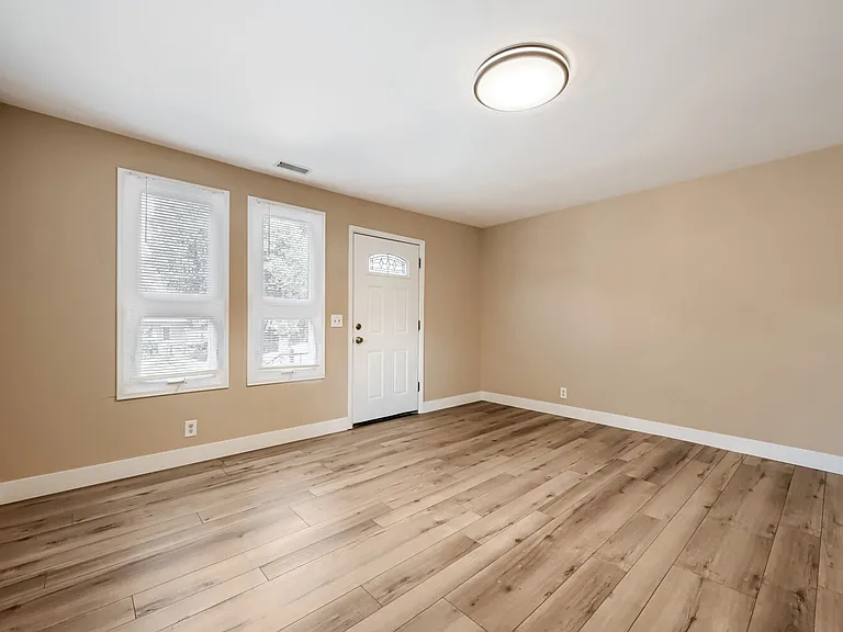 707 S Royer St — Photo 5