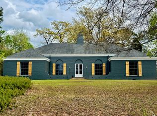 1705 Pleasant Ridge Cir, Columbus, MS 39701