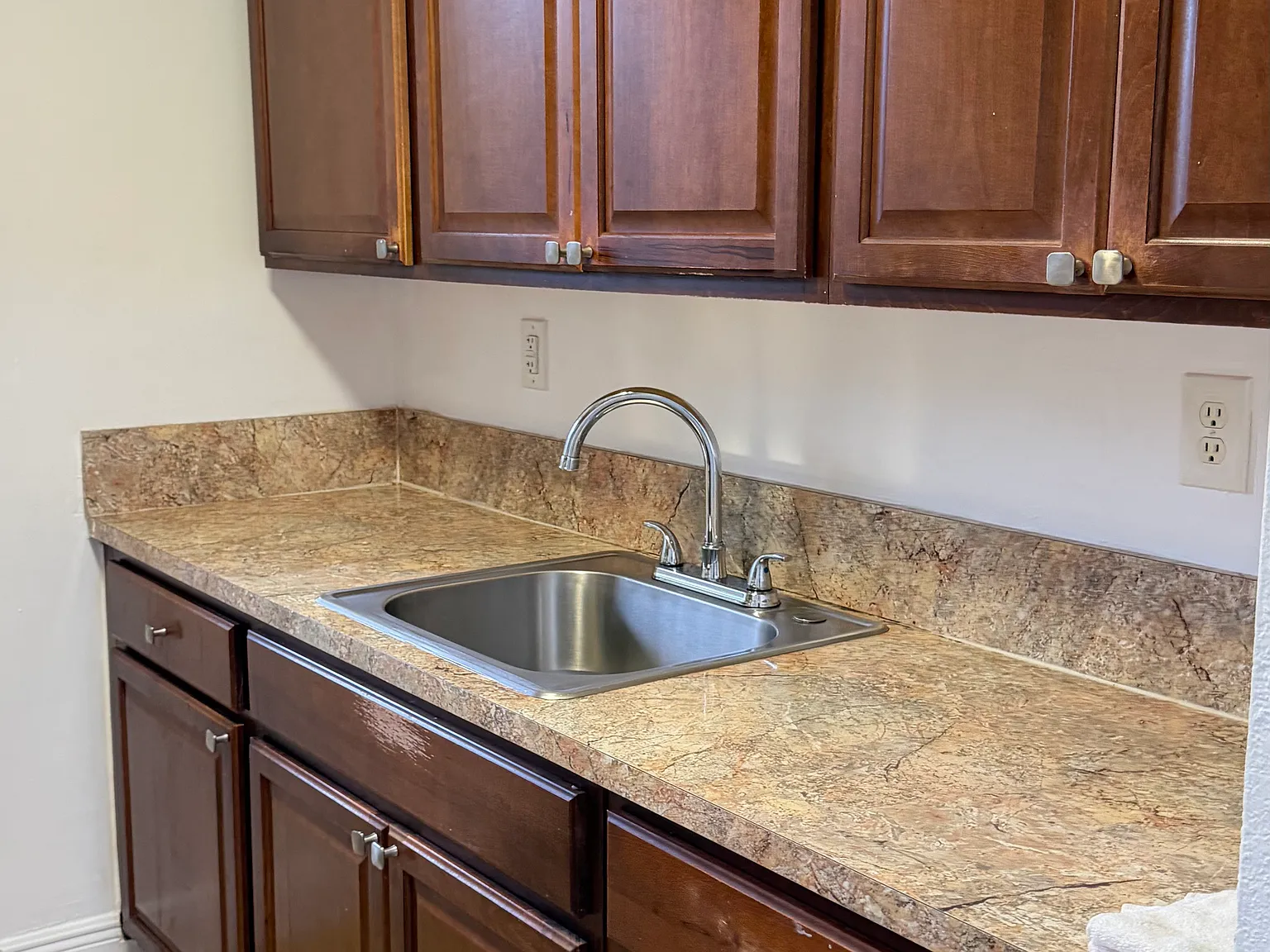 1 bed, 616 sqft, $1,750 — Photo 4
