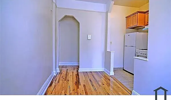 3 bed, $3,600 — Photo 2