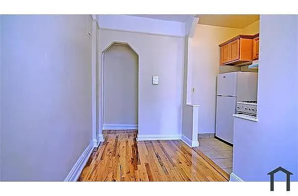 Building Photo - 1517 Taylor Ave