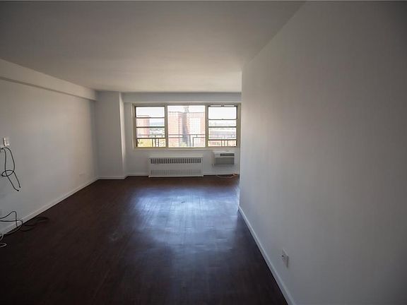 4th image of 2940 W 5th St #14S