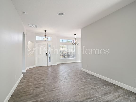 4th image of 2219 Bancroft Blvd