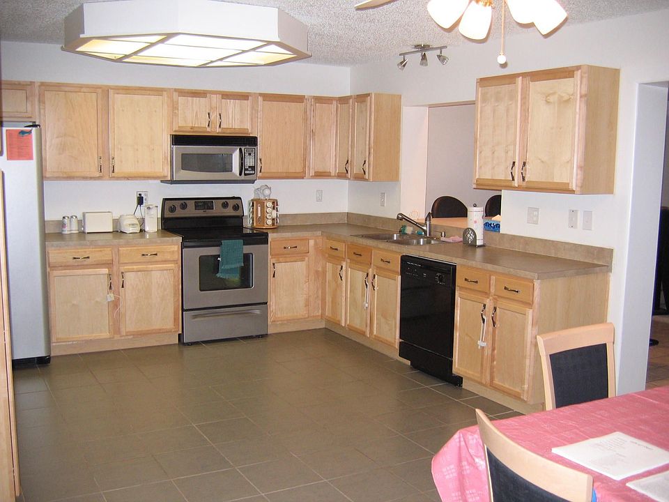 2nd image of 11275 62nd St