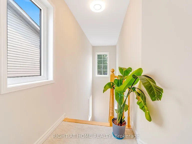 1300 Ravencliffe Ct — Photo 13
