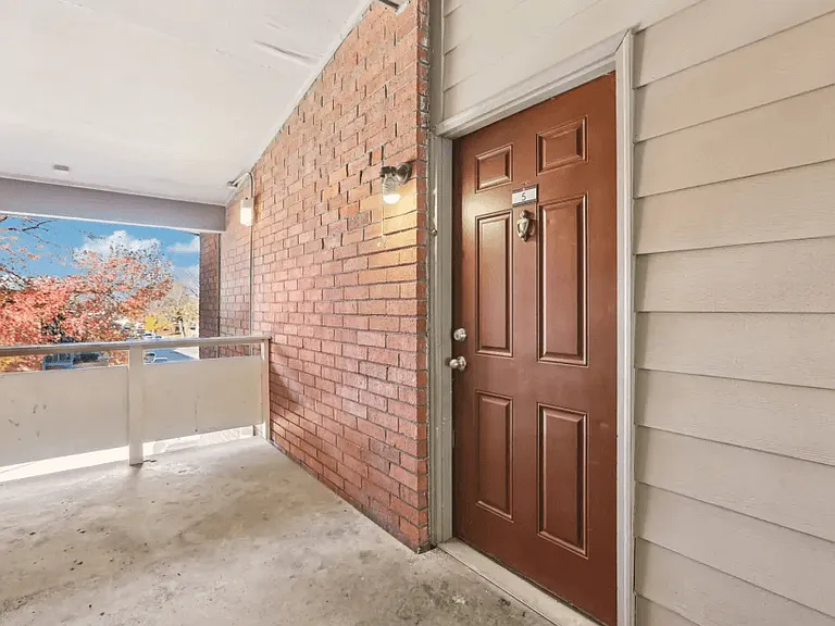 Brookwood Apartments — Photo 13