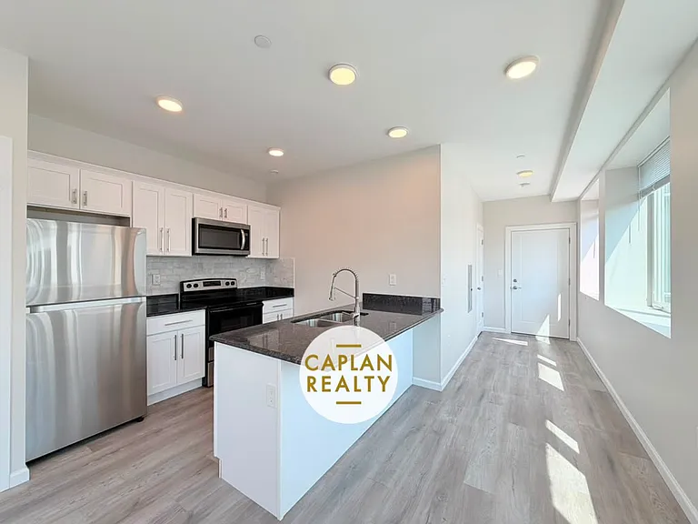 94 Olive St #2O1 — Photo 6