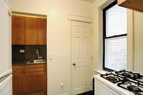 Rented by Corcoran | media 8