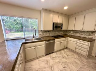 4391 N Weeping Spruce Ct, Concord, CA 94521