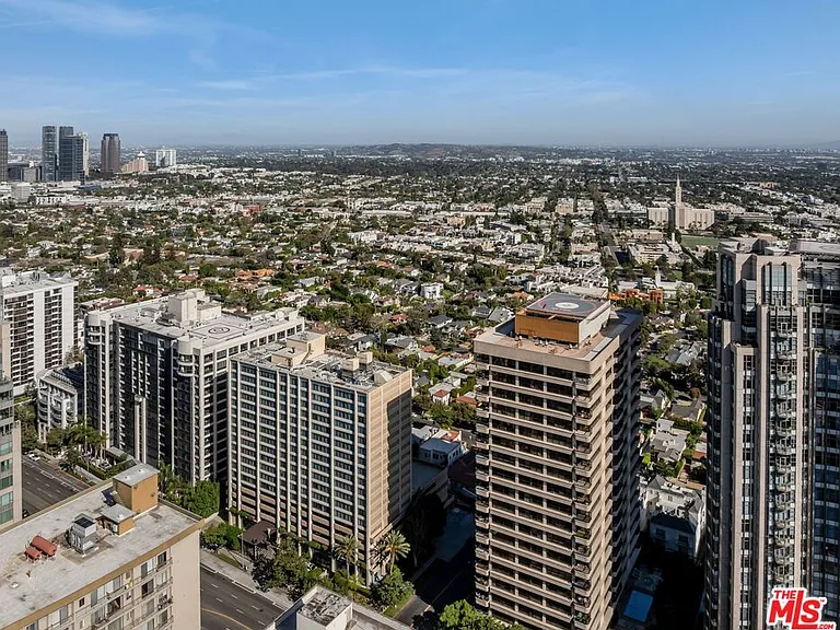 10724 Wilshire Blvd #712 — Photo 39