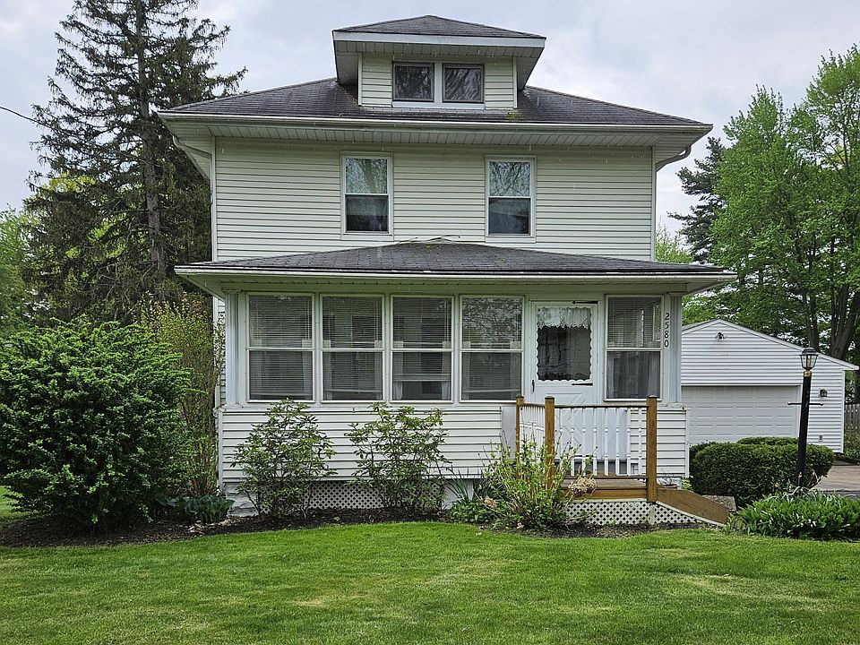 1st image of 2580 Maple Dr