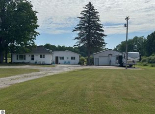700 N Stevens Rd, Lake City, MI 49651