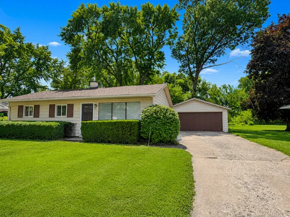 1431 Seminole Dr, Ottawa, IL 61350