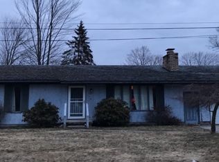 507 Badger Ave, East Tawas, MI 48730