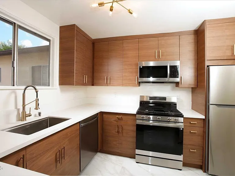7046 Murietta Ave #7046 — Photo 7