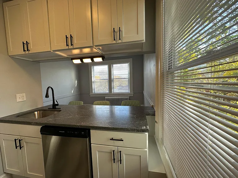 403 Oak St #3 — Photo 27