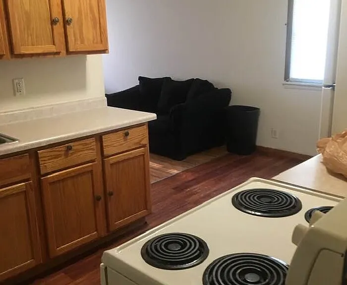 2330 Irving Ave N — Photo 11
