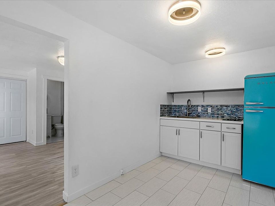 1st image of 503 N 2nd St APT 8