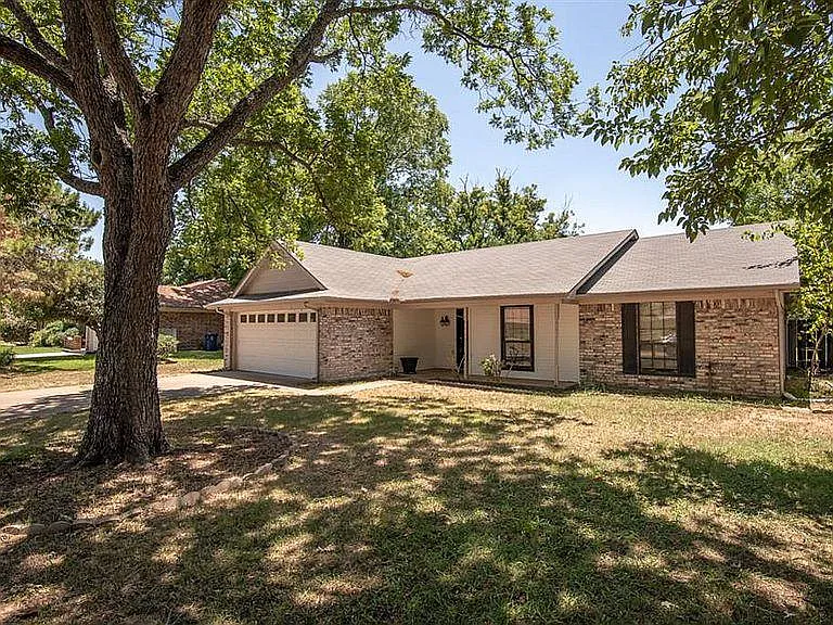 1114 Dove Hollow Rd