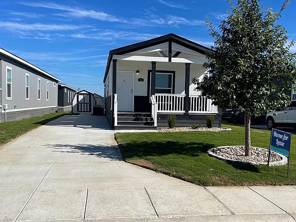 2nd image of 771 Chalet Ave