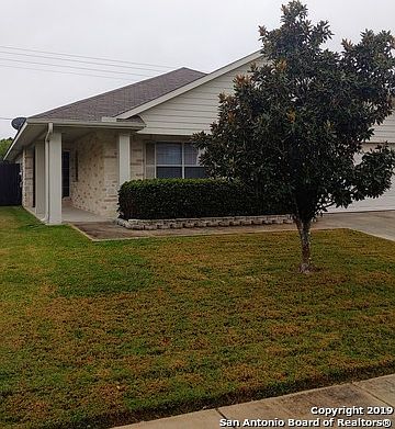 2nd image of 510 Roadrunner Ave
