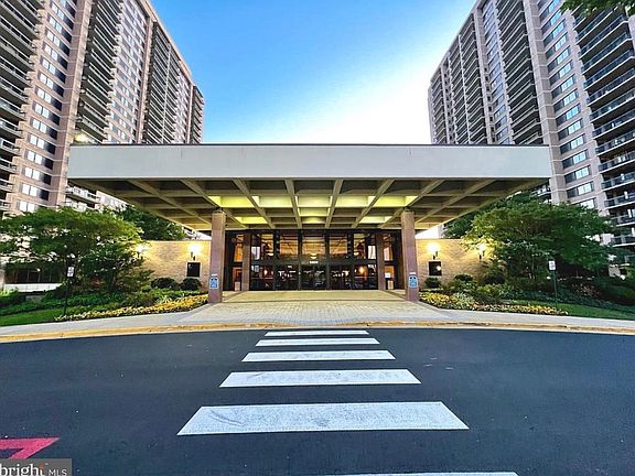 3rd image of 5505 Seminary Rd APT 1101N