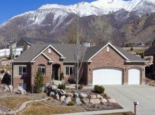 1714 Shoshone Dr, Ogden, UT 84403