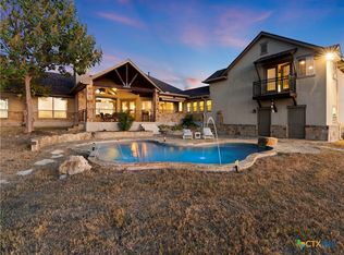 957 Phantom Rider Trl, Spring Branch, TX 78070