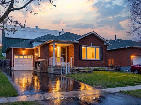 14 Penfound Dr, Clarington, ON L1C 4C5
