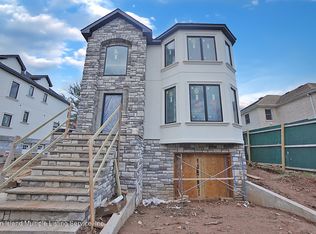 39 Ridgecrest Ave, Staten Island, NY 10312