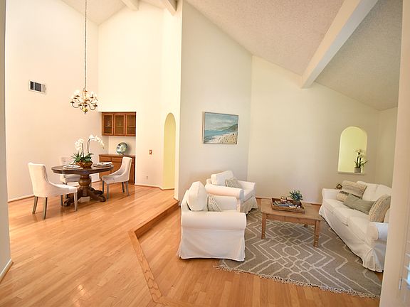 3rd image of 3577 Birdsong Ave