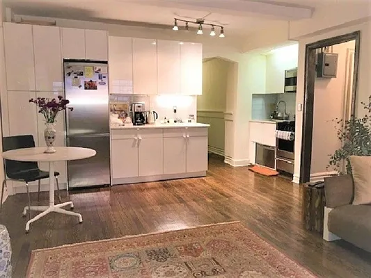 Rented by Corcoran | media 32