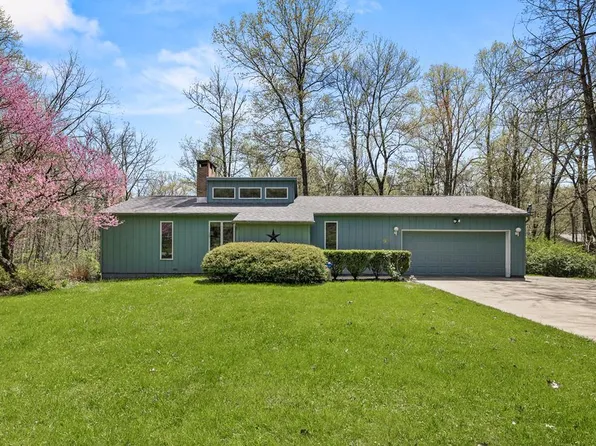 135 Alpine Dr, Mansfield, OH 44906