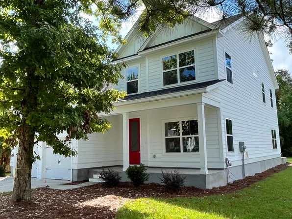7230 Mossy Creek Ln, Hanahan, SC 29410