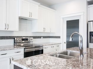 8165 222a St NW, Edmonton, AB T5T 7J1