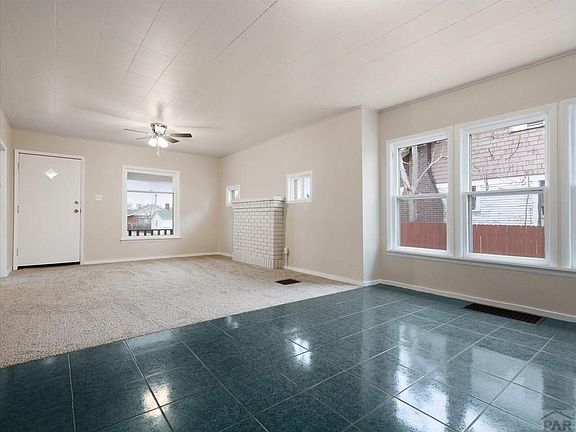 5th image of 1103 E 6th St