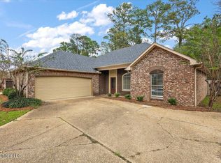 434 Pinebrook Cir, Brandon, MS 39047